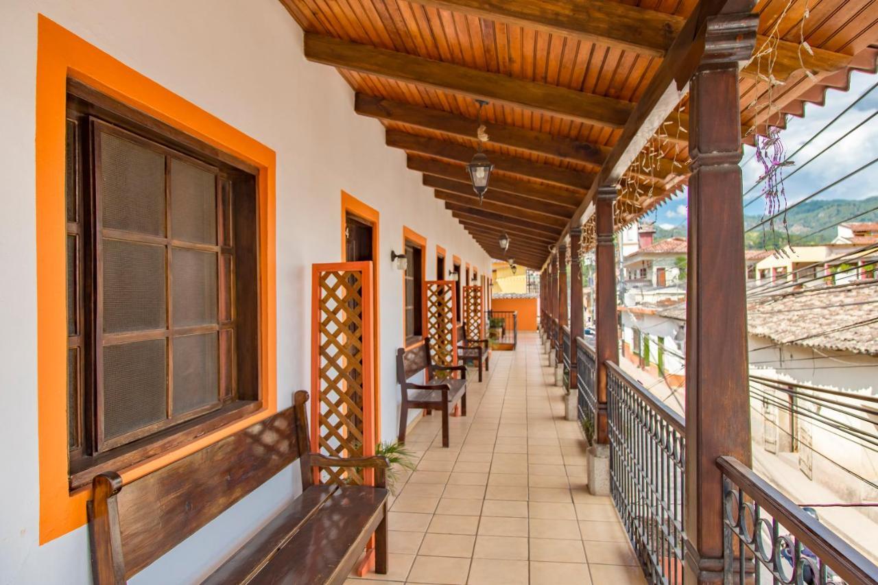 Berakah B&B- Central Park Copán Exteriör bild